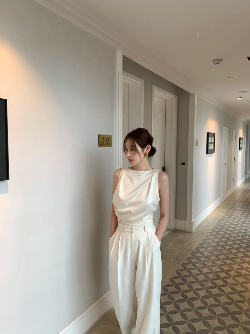 Ropa femenina sexy sin espalda para mujer 2025, top nuevo sin mangas con cuello redondo, camisetas y camisolas elegantes de verano