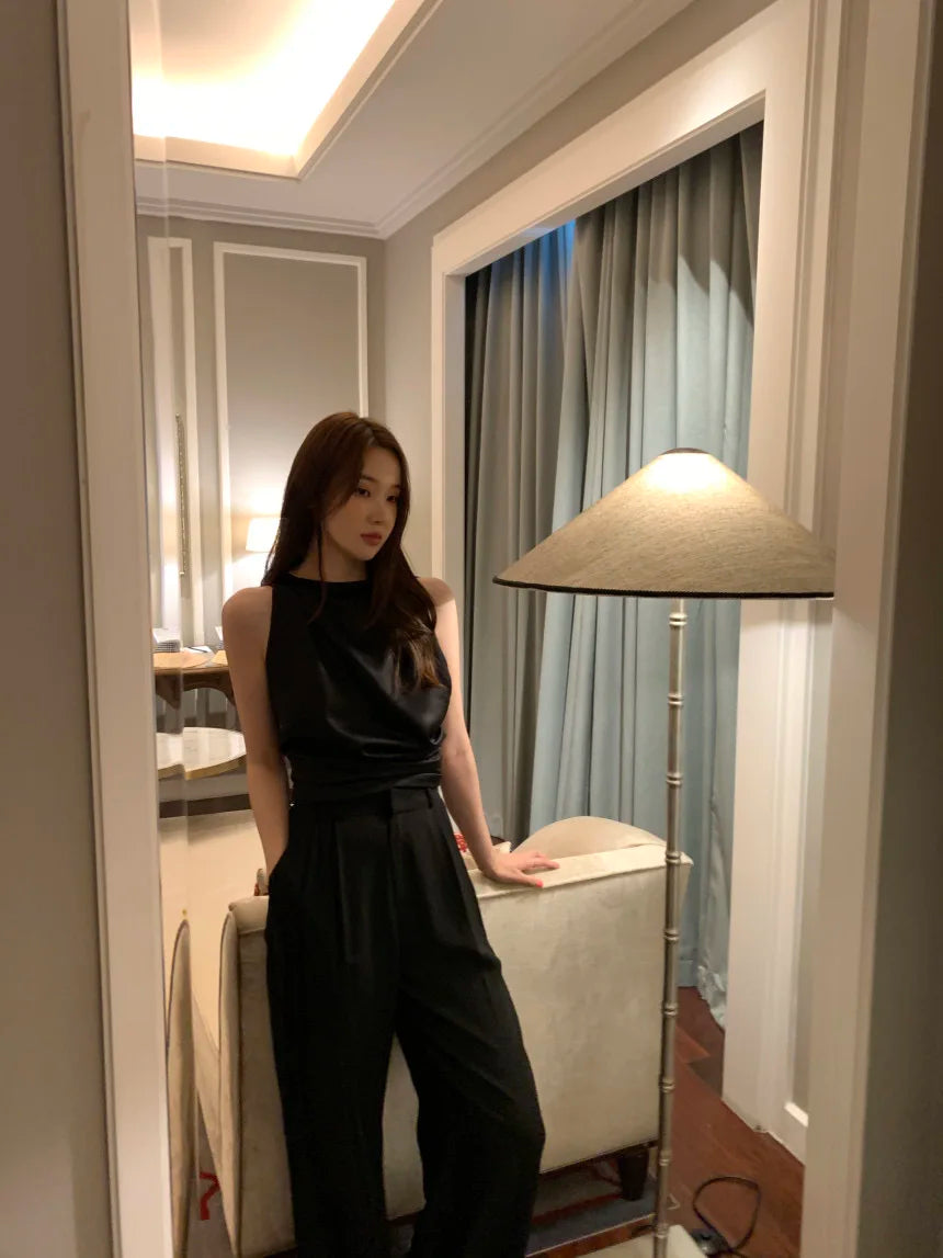 Ropa femenina sexy sin espalda para mujer 2025, top nuevo sin mangas con cuello redondo, camisetas y camisolas elegantes de verano